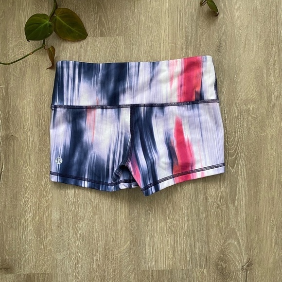 Lululemon Boogie Short mirage deep indigo white size 4 - Picture 4 of 7